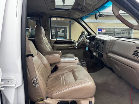 Used 2005 Ford F250 XLT image 15