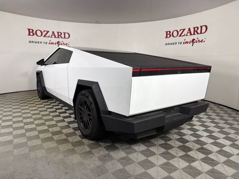 Used 2025 Tesla Cybertruck AWD Crew Cab image 6