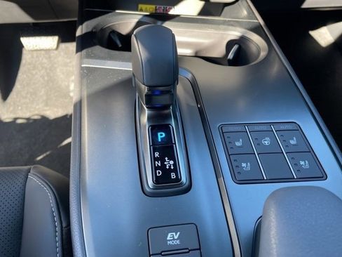 New 2025 Lexus UX 300h 300h F SPORT DESIGN AWD image 20