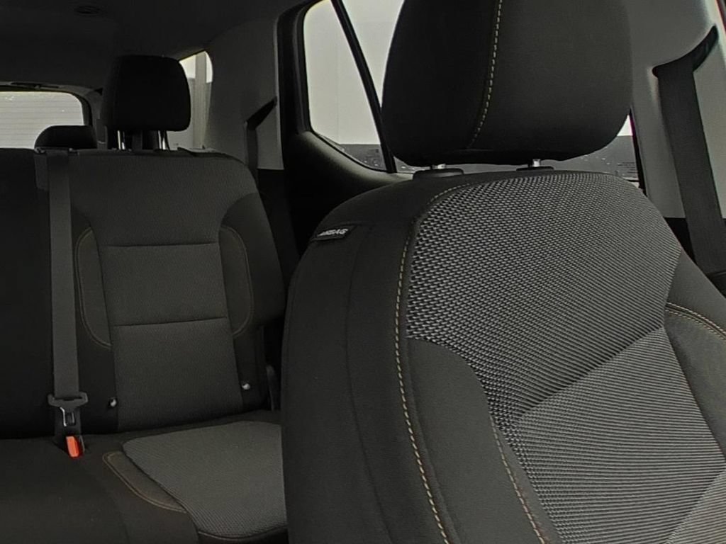 Used 2021 Chevrolet Traverse LS FWD image 11