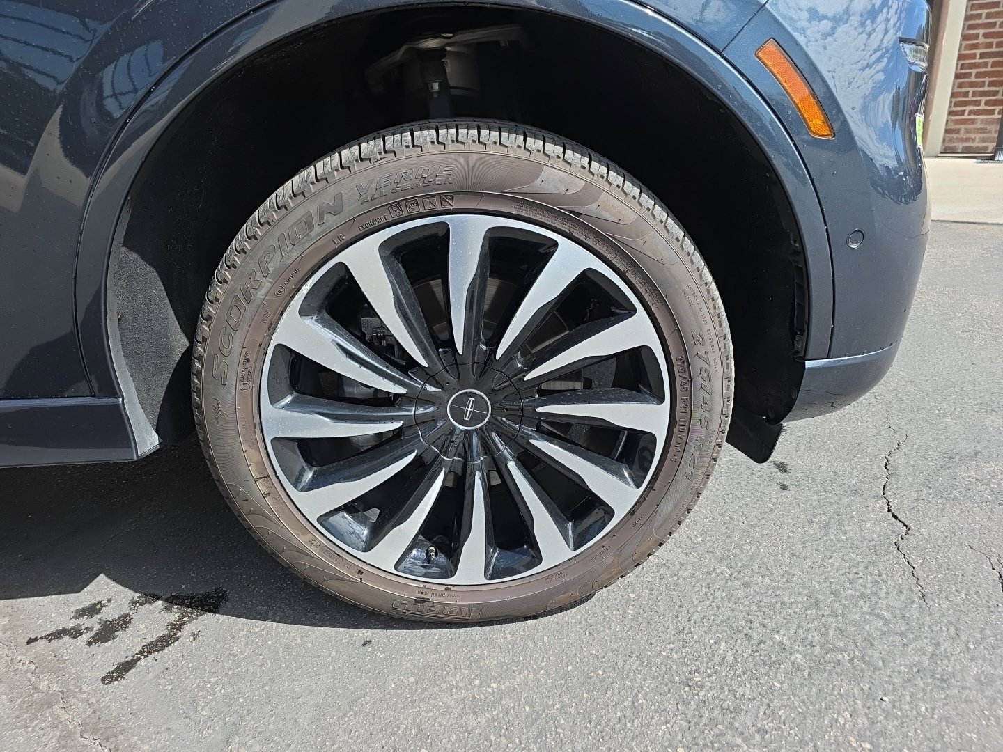 Used 2023 Lincoln Aviator Black Label Grand Touring AWD/4WD image 42