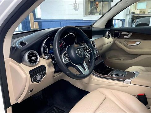 Used 2021 Mercedes-Benz GLC 300 4MATIC image 8