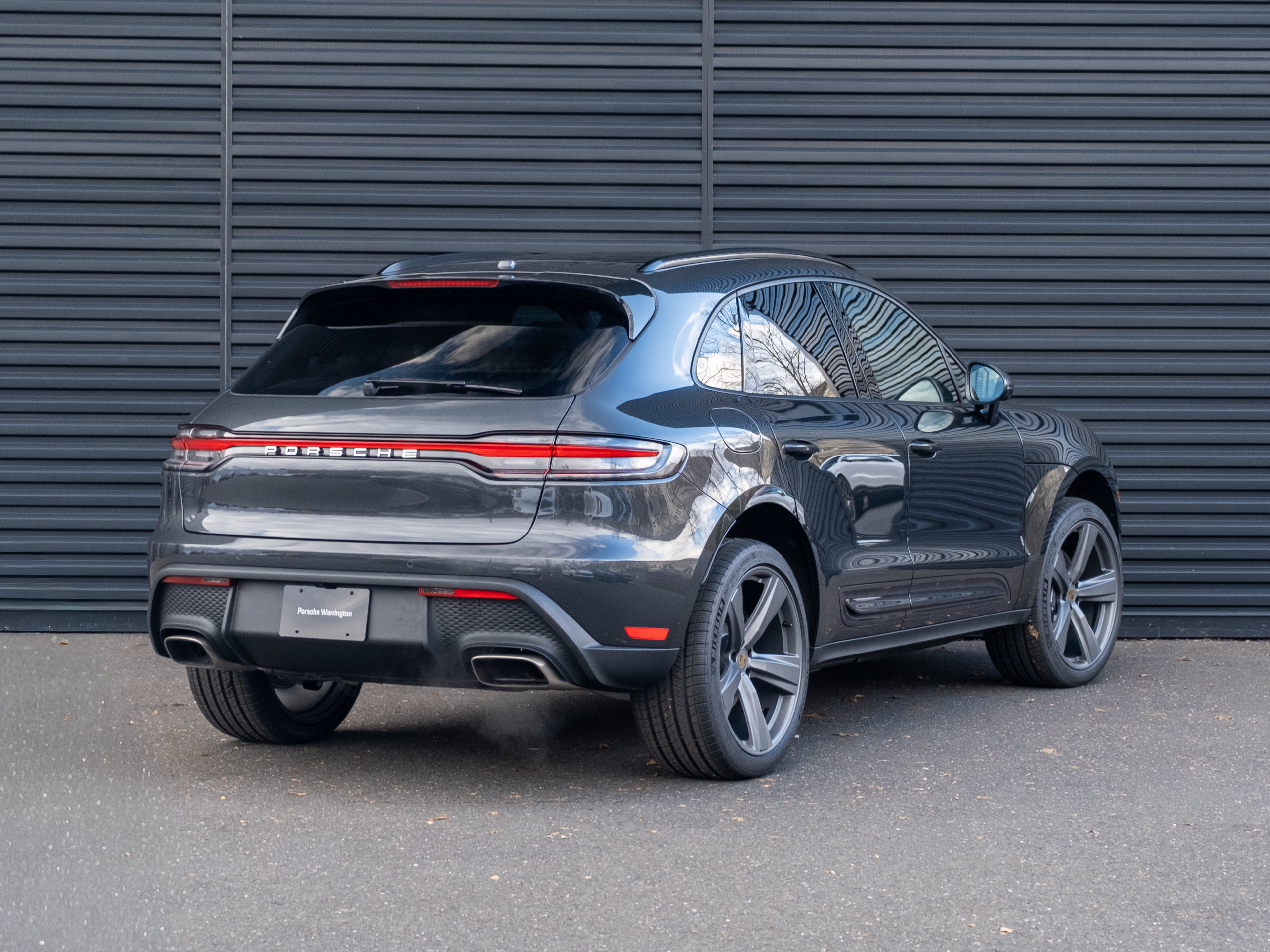 Certified 2026 Porsche Macan AWD/4WD image 8