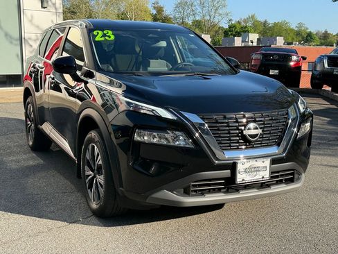 Used 2023 Nissan Rogue SV AWD/4WD image 7