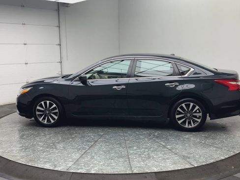 Used 2017 Nissan Altima 2.5 SV image 30