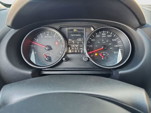 Used 2013 Nissan Rogue SV image 10