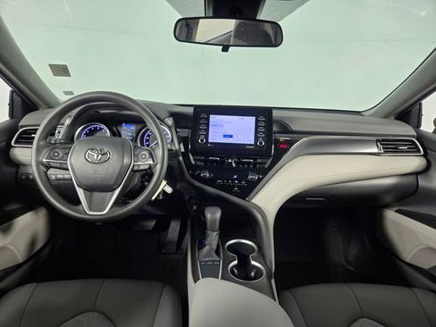 Used 2023 Toyota Camry LE image 22