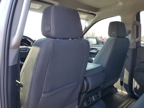 Used 2025 GMC Sierra 1500 Elevation image 28