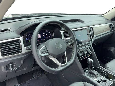 Used 2023 Volkswagen Atlas SEL image 16