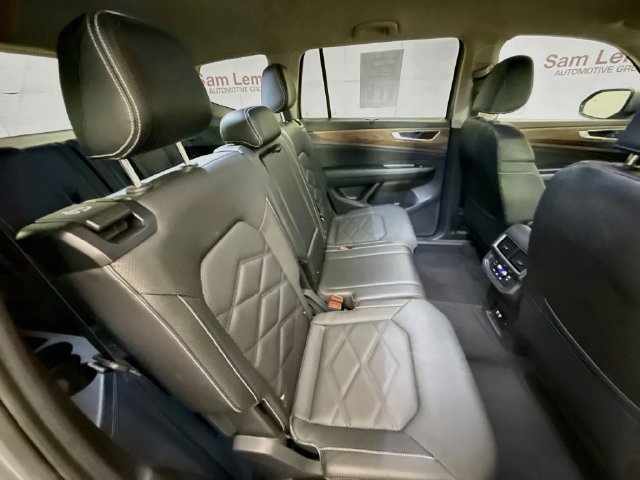 Used 2025 Volkswagen Atlas SE AWD/4WD image 26