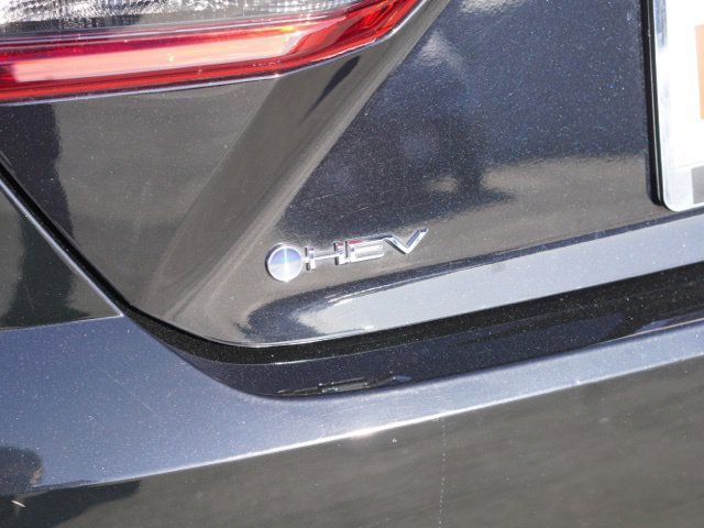 Used 2025 Toyota Camry SE FWD image 10