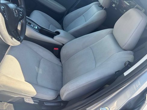 Used 2022 Honda HR-V EX image 15