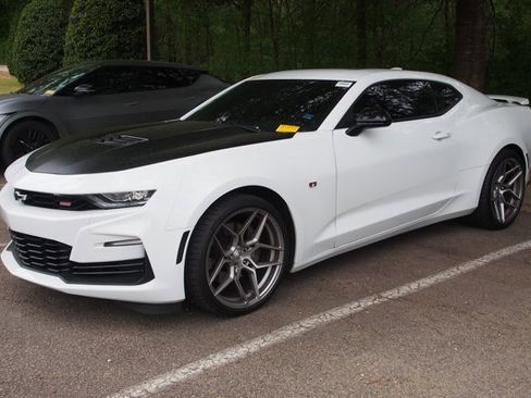 Used 2023 Chevrolet Camaro SS image 4