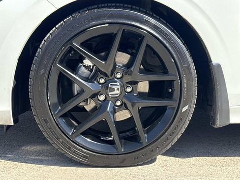 Used 2024 Honda Civic Sport image 6