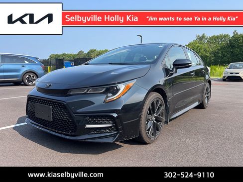 Used 2022 Toyota Corolla SE FWD image 1