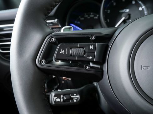 New 2026 Porsche Macan GTS AWD/4WD image 11