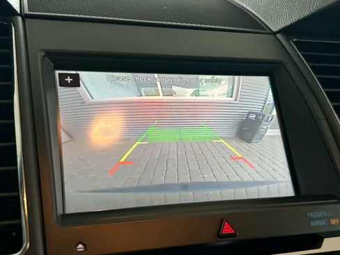 Used 2018 Ford Taurus Limited image 28