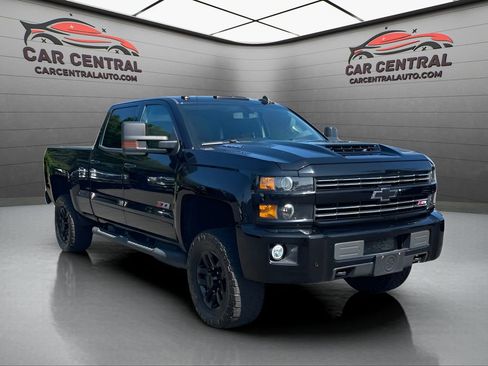 Used 2019 Chevrolet Silverado 2500 LTZ w/ Duramax Plus Package image 7