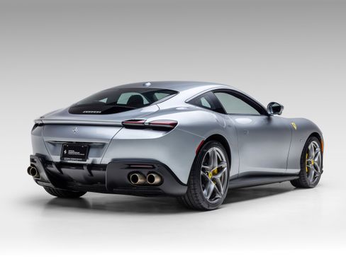 Used 2023 Ferrari Roma RWD image 12