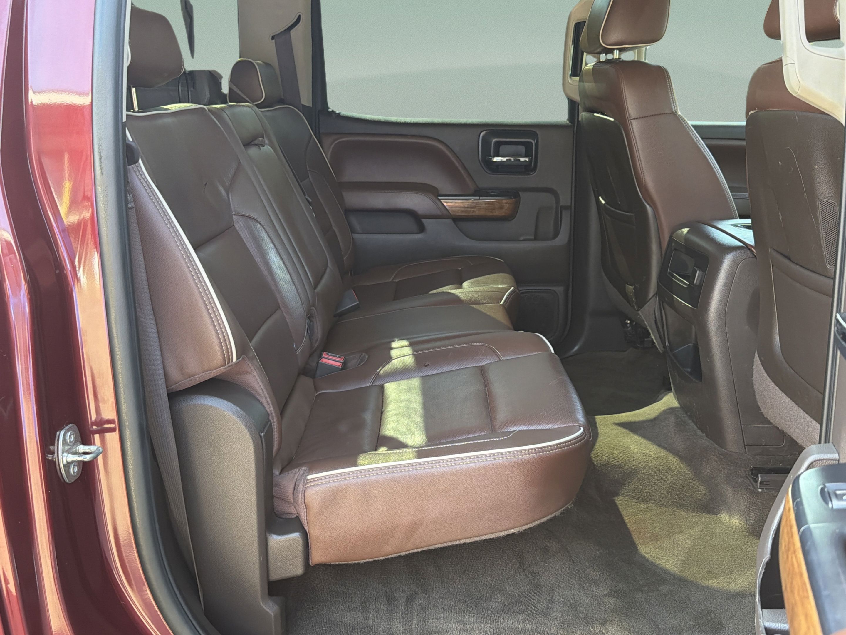 Used 2015 Chevrolet Silverado 2500 High Country w/ Duramax Plus Package AWD/4WD image 21