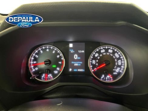 Used 2022 Toyota RAV4 XLE AWD/4WD image 2