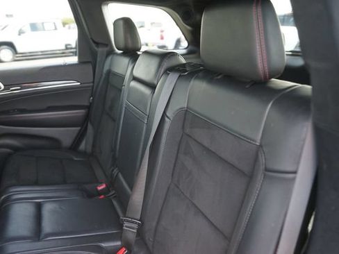 Used 2018 Jeep Grand Cherokee Trailhawk AWD/4WD image 13