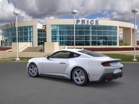 Used 2026 Ford Mustang Coupe RWD image 4