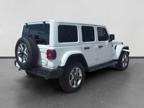 Used 2020 Jeep Wrangler Unlimited Sahara AWD/4WD image 5