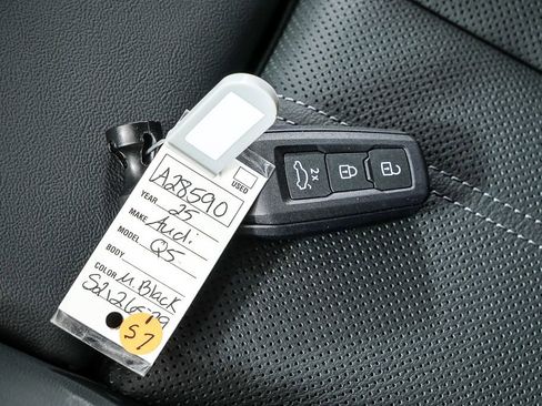 New 2025 Audi Q5 Premium Plus image 39