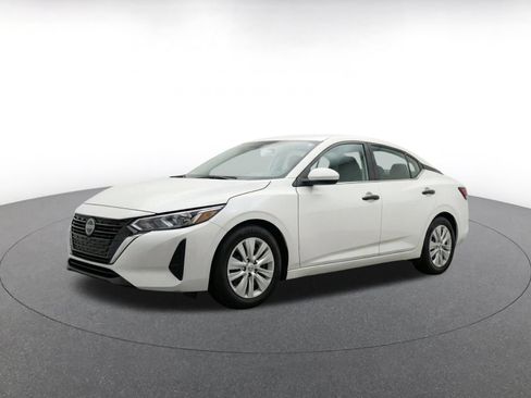 Used 2025 Nissan Sentra S FWD image 3