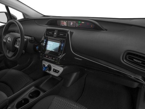 Used 2017 Toyota Prius Four FWD image 16