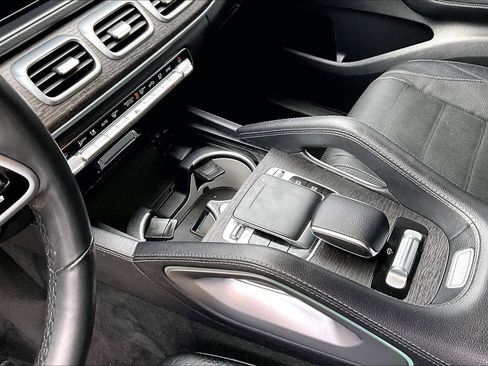 Used 2020 Mercedes-Benz GLS 580 4MATIC image 16