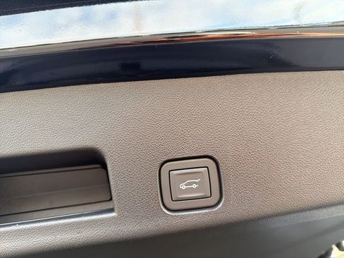 New 2026 Chevrolet Traverse LT w/ Midnight/Sport Edition image 42