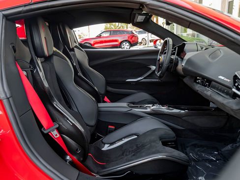 Used 2024 Ferrari 296 GTS RWD image 32