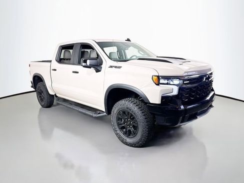 New 2026 Chevrolet Silverado 1500 ZR2 AWD/4WD image 2