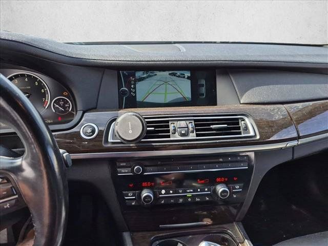 Used 2012 BMW 750i RWD image 12