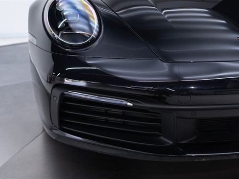 Used 2024 Porsche 911 Carrera RWD image 21