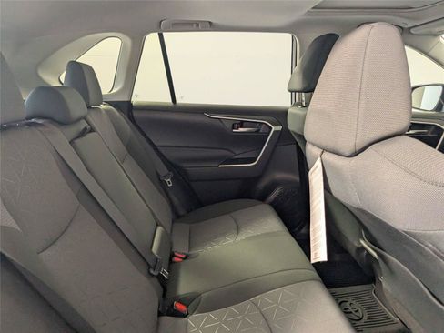 Used 2025 Toyota RAV4 XLE w/ Convenience Package AWD/4WD image 31