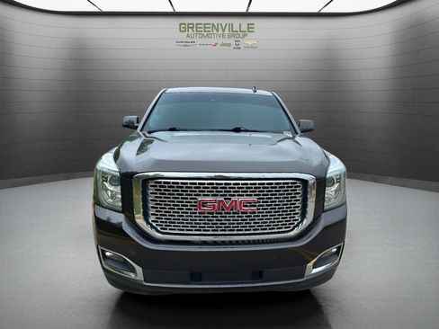 Used 2015 GMC Yukon Denali w/ Touring Package AWD/4WD image 2