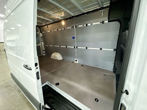 Used 2026 Mercedes-Benz Sprinter 2500 image 24