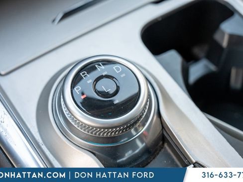 Used 2023 Ford Explorer XLT w/ Equipment Group 202A image 13