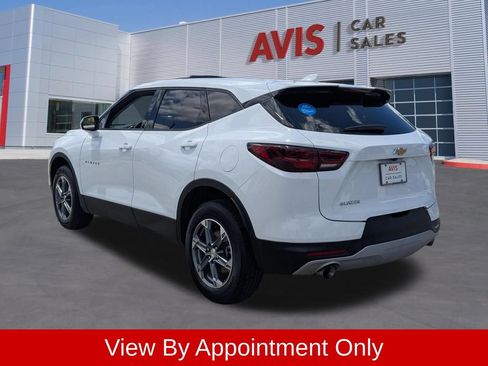 Used 2025 Chevrolet Blazer LT FWD image 9