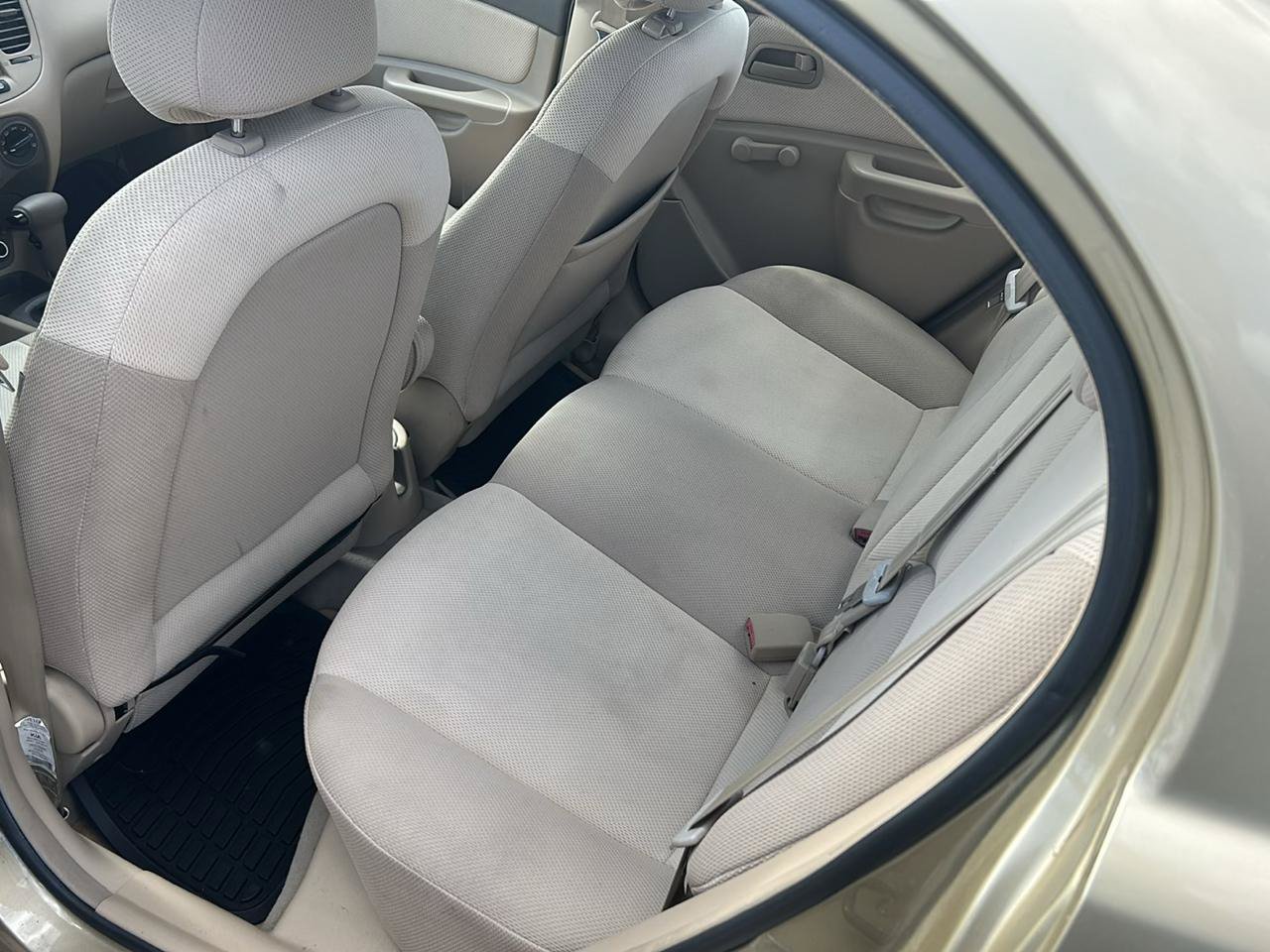 Used 2006 Kia Rio Sedan FWD image 11
