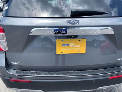 Certified 2023 Ford Explorer XLT w/ Equipment Group 202A AWD/4WD image 31