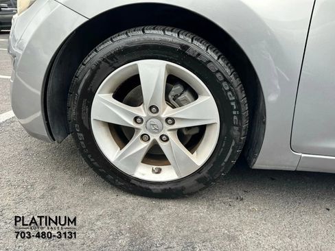 Used 2011 Hyundai Elantra GLS w/ Preferred Equipment Pkg 3 image 17