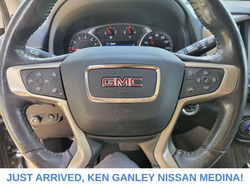Used 2018 GMC Terrain Denali w/ Advanced Safety Package AWD/4WD image 12