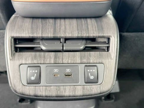Certified 2023 Nissan Ariya AWD image 14