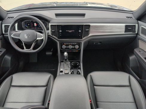 Used 2022 Volkswagen Atlas Cross Sport SE image 26