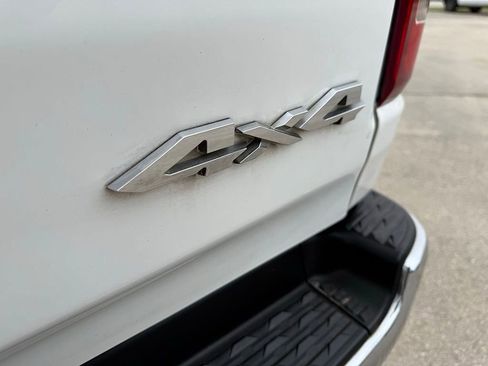 Used 2020 RAM 1500 Laramie AWD/4WD image 9