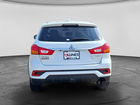 Used 2018 Mitsubishi Outlander Sport LE AWD/4WD image 8